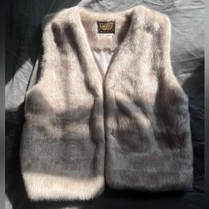 Korean Faux Fur Vest (NWOT, size xs-m)